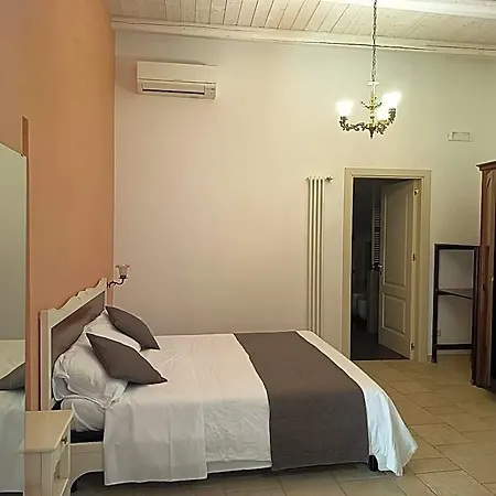 Il Mulino Del Monastero فندق مبيت وإفطار كونفيرسانو